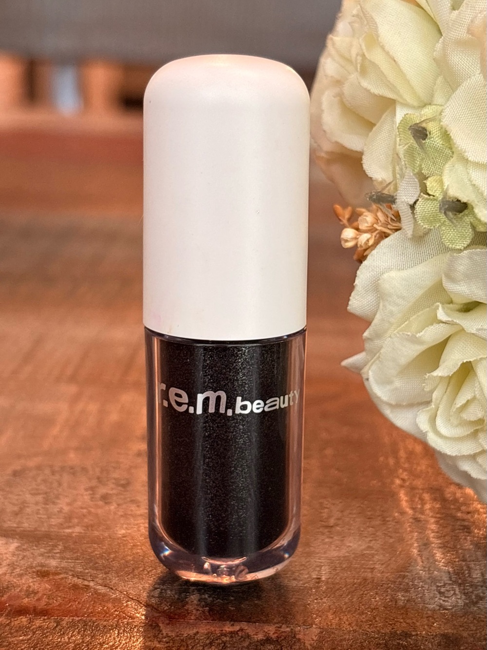 NEW R.e.m. Beauty MIDNIGHT SHADOWS Liquid Eyeshadow in TELESCOPE Discontinued!